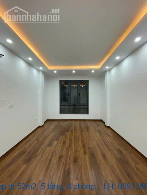 Bán nhà mới đẹp dt 52m2, 5 tầng, 8 phòng ngủ, Yên Lãng thông Thái