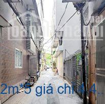 Bán nhà Nguyễn Ngọc Vũ 32m*5 giá chỉ 4.4 tỷ